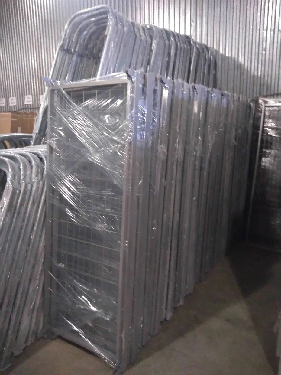 Фото кровать двухъярусная эконом-2/190х70 с постельными принадлежностями